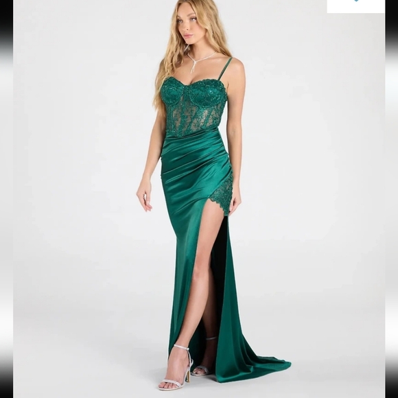 B Darlin Juniors' Lace Corset Formal Gown Sz 13/14 (Women Sz 10) Evening Green - Picture 1 of 16